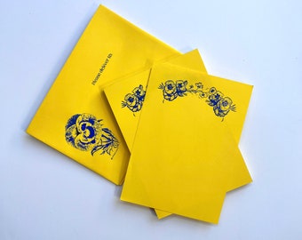 Yellow floral beautiful notepad 70 letter writing sheets each one has been silkscreened envelopes silkscreen & hand painted FREE US SHIPPING