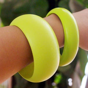 Large Chunky Wide Wooden Bracelet Bangle,Green Cuff Bracelet,Statement Bracelet,Gift for Her,Gift for women