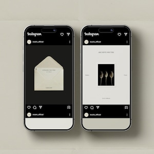 Puede incluir: Dos smartphones que muestran publicaciones de Instagram. Uno muestra un sobre color crema con texto, el otro una imagen en blanco y negro de tres objetos. Ambas pantallas tienen una barra negra superior e inferior.