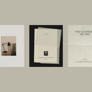 Puede incluir: Tres art&iacute;culos de papeler&iacute;a sobre un fondo neutro. Un cuaderno de espiral con una peque&ntilde;a imagen de una l&aacute;mpara de escritorio negra, una pila de papeles con una imagen floral y un papel con el texto "THE CLASSIQUE NEUTRE".