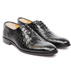 Zapatos Oxford de piel de cocodrilo negra con corte completo / Zapatos de cuero hechos a mano para hombre / Zapatos formales con cordones para hombre / Zapatos de vestir de piel de cocodrilo