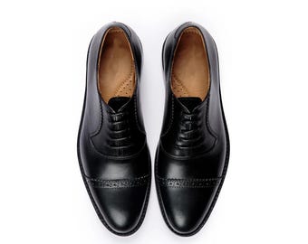 Handmade Black Leather Oxford Shoes: Brogue Lace-Up