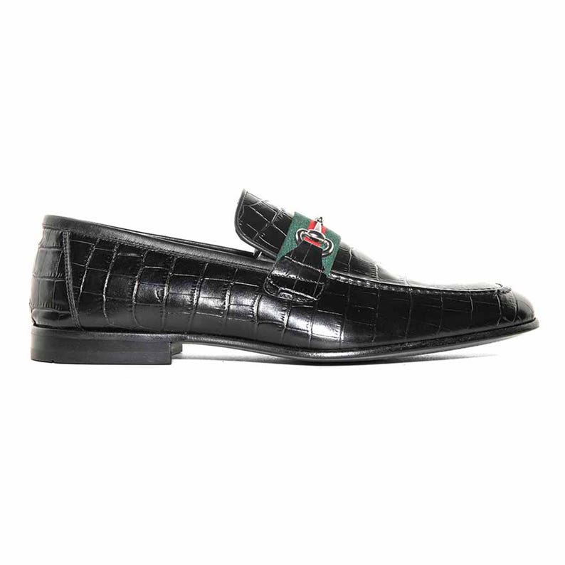 Perfect for weddings, formalwear, or luxury casual style