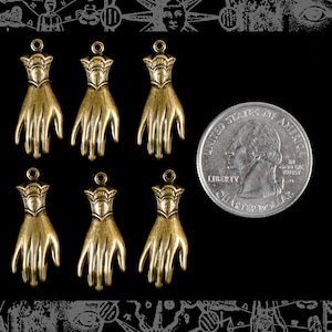 Dijes de mano de latón envejecido con anilla en la muñeca - Juego de seis - AB-C157