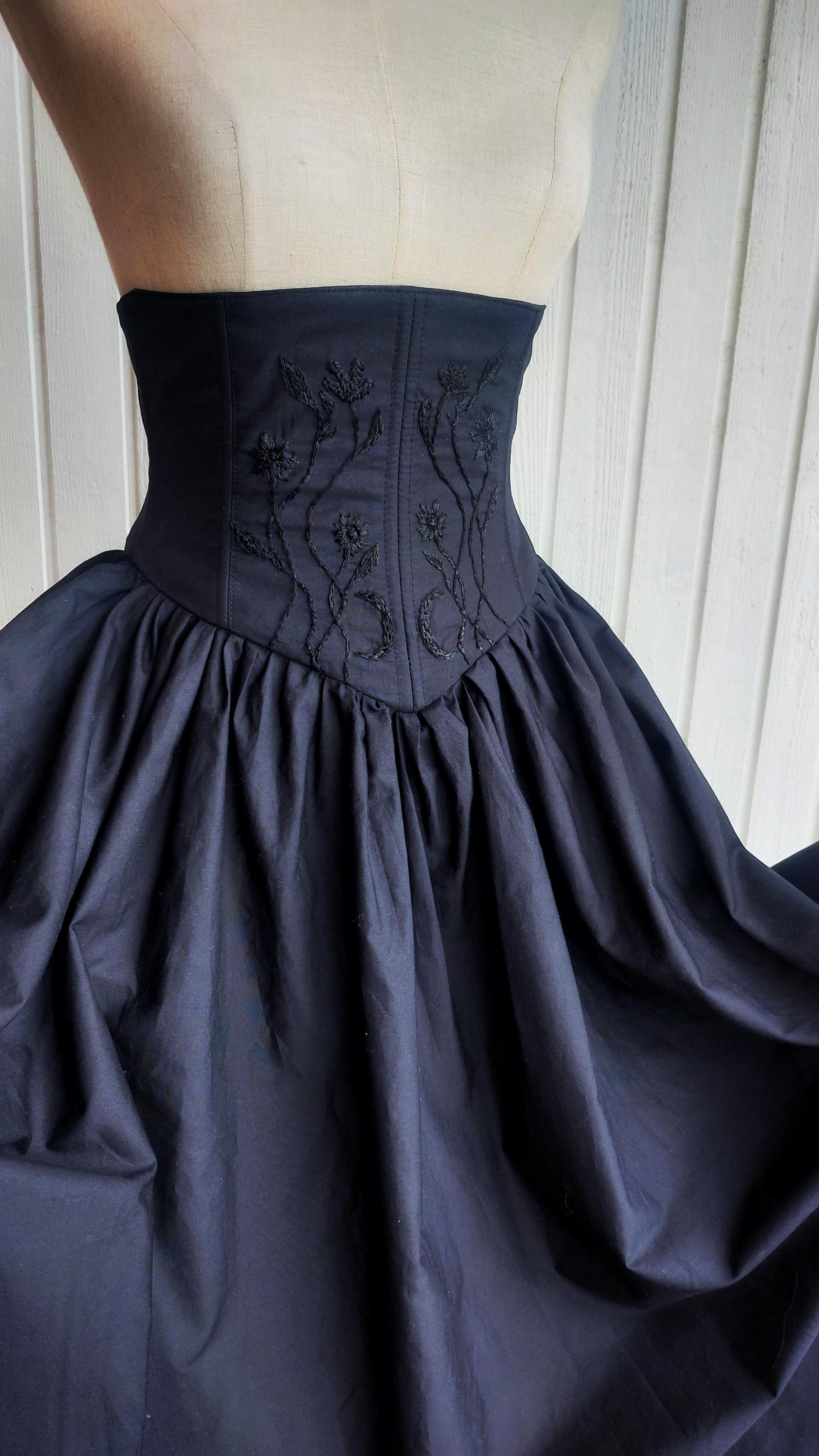 Corset skirt, Skirt midi length, Black cotton skirt, Gothic skirt, Skirt with embroidery, Floral skirt, Princesscore skirt