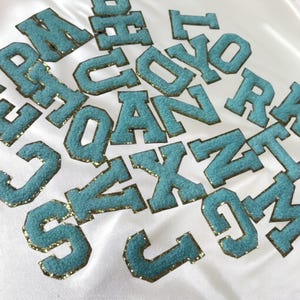 Parche termoadhesivo con letras de chenilla, parche con letras de chenilla de varios colores, bordado de alfabeto de moda para planchar, parches de letras de chenilla.