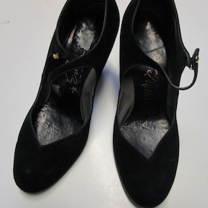 Vintage Evins Black Suede Pumps shoes, size 8B