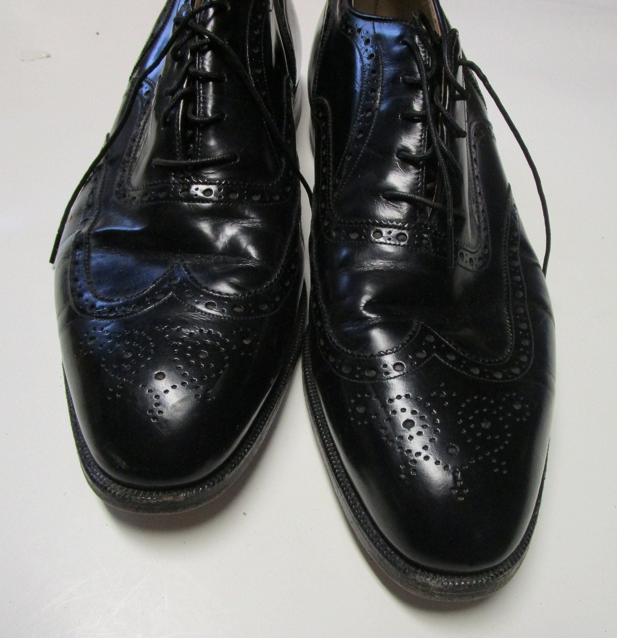 Johnston & Murphy Heritage Men display picture 3