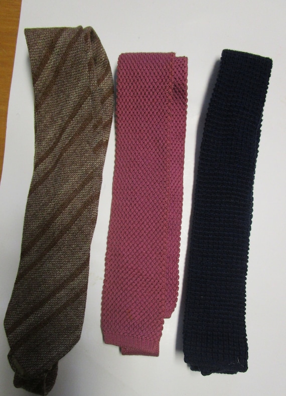Vintage Lot of 3 ties, Knit ties and Wool ties, va
