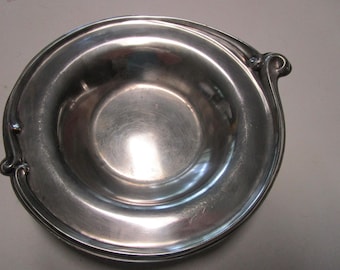 Vintage International Silver Company Silver plate Dish, 7" across