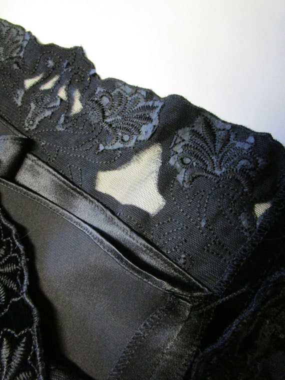 Black Velvet Tahari Short dress Midriff fit Size … - image 6