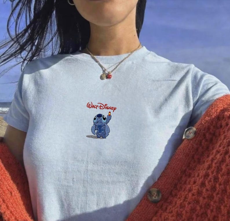Camiseta de bebé con bordado de Stitch y dibujo de Walt Disney, bordado de personajes de Lilo & Stitch de Disney, top de verano de Stitch para niños pequeños, conjunto infantil de Pixar. imagen 1