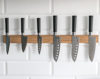 Magnetic Knife Holder Wall Mount, Wooden Knife Rack Walnut or Oak, Wall Mounted Knife Strip, Minimalist Kitchen Organizer