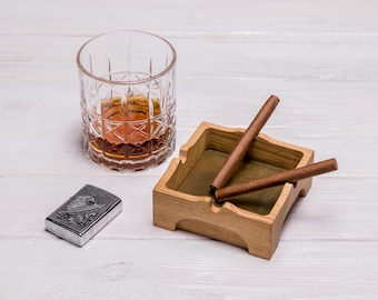 Handmade Wooden Ashtray with Brass Base, Personalized Oak Cigar Ashtray Gift for Men, Dad, Smoker, Office, Bar Decor