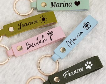Personalised Faux Leather Keyring with Name – Custom Keychain Gift for Flower Girl, Teacher Appreciation, Birthday Gift for Her