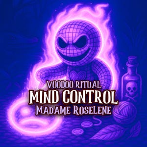 Op de afbeelding: Een paarse voodoopop met een ruitpatroon en hartembleem, omringd door een gloeiende aura. De tekst luidt VOODOO RITUAL MIND CONTROL MADAME ROSELENE. Daarnaast staan een fles met schedel, een bol garen, twee munten en een blad afgebeeld.