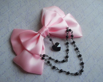 Hair clip or Brooch pink bow with black glass heart and black beads pastel goth