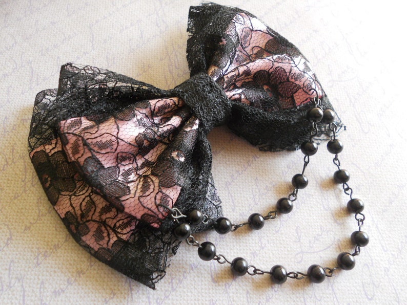 Fiocco per capelli pizzo nero e fiocco rosa con perline nere gothic lolita pastello goth