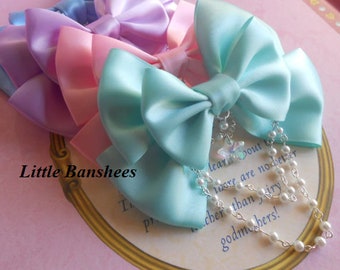 Fairy kei Hair clip or Brooch bow with glass star and white pearl beads