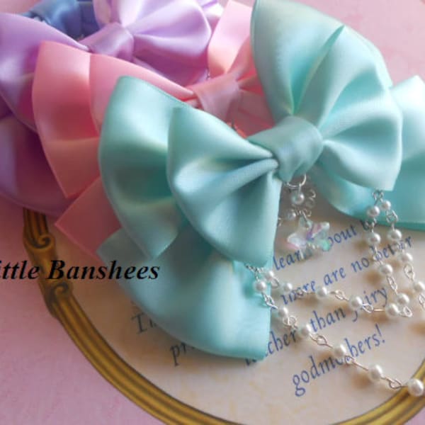 Fairy kei Hair clip or Brooch bow with glass star and white pearl beads