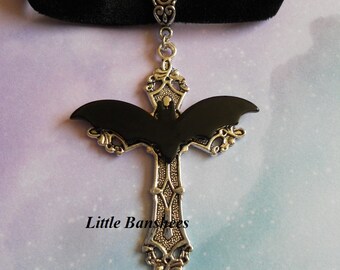 Bat and cross choker necklace silver gothic lolita velvet ribbon