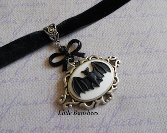 Black bat cameo choker necklace black velvet gothic lolita