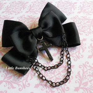 black bow with black cross and black chain hair bow clip brooch pastel goth lolita