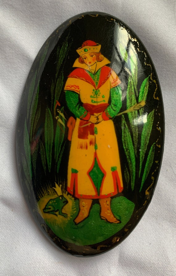 Signed and dated Hand Painted Russian Lacquer Broo