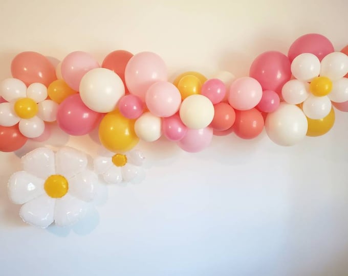 Flower power,flower power balloon garland,retro balloons, daisy balloon,two groovy,retro rainbow,retro party,2nd birthday,retro,70's party