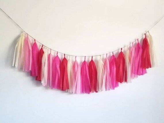 Tassel Garland,Pink tassel garland,tissue paper garland,valentine  garland,valentine banner,Valentine decoration,Pink and red,custom garland