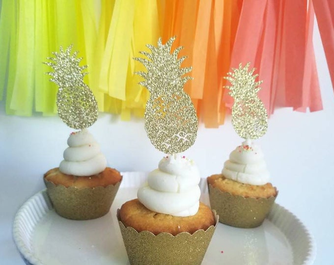 Pineapple cupcak topper, Pineapple cupcake pick, pineapple decorations,Tropical decorations,Luau party decor,luau cupcake toppers,tropical