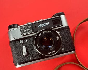 改修済み FED-3 35 mm レンジファインダーフィルムカメラ、ソ連製