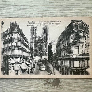 Vintage Brüsseler Postkarte – St. Gudula Street & Kirche – Belgien Architektur (c.1920s)