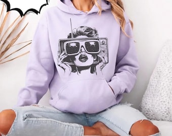 Retro TV Girl Graphic Sweatshirt, Vintage Pop Art Crewneck, Aesthetic Grunge Pullover, Edgy Grunge Hoodie, Cool Surrealist Art Clothing