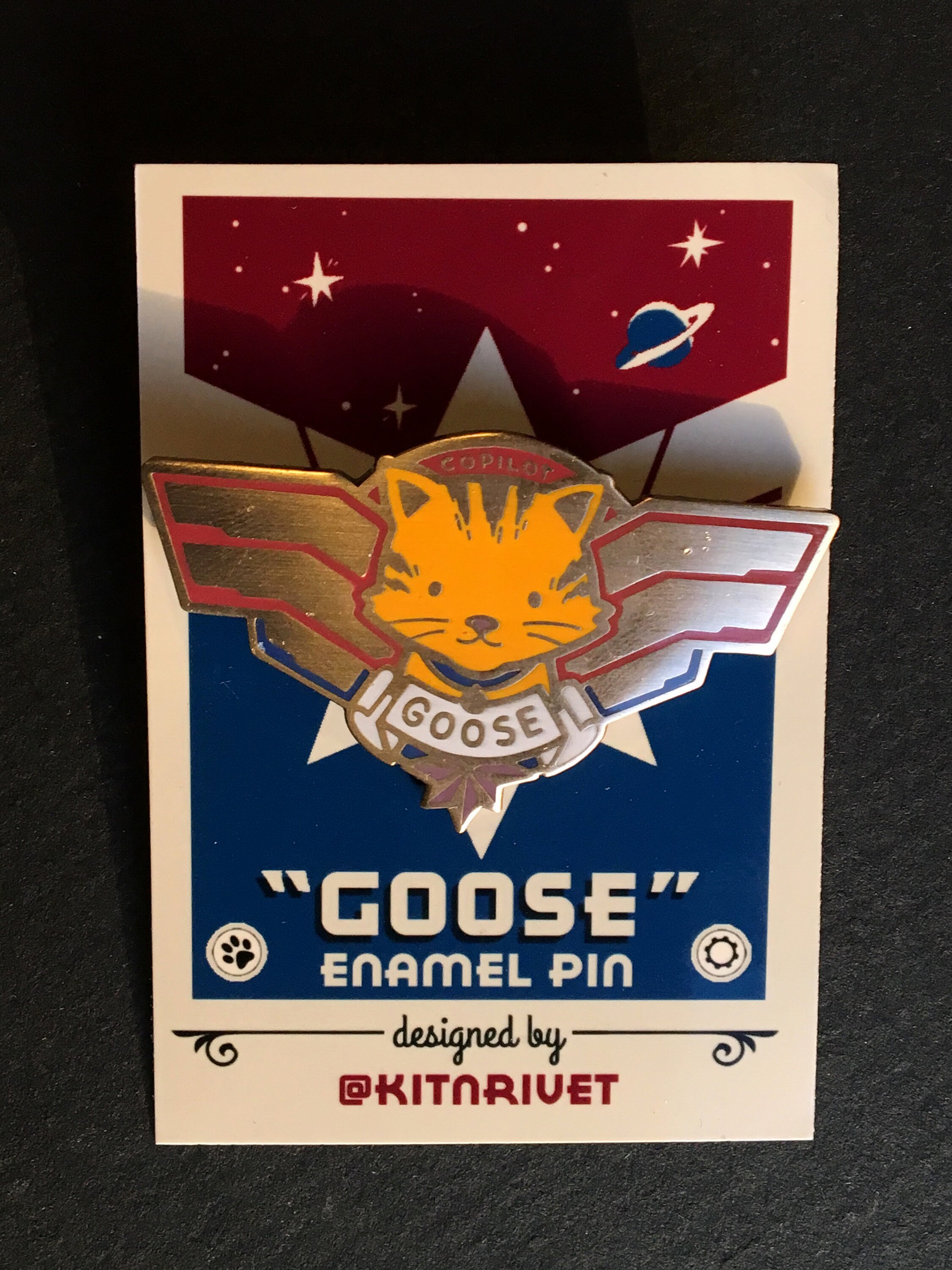 Goose pin