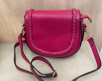 Genuine Italian leather shoulder bag with woven design