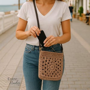 Bolso crochet rectangular hecho a mano – Cartera bohemia de hilo con correa de cuero – Bolso rectangular para el día a día