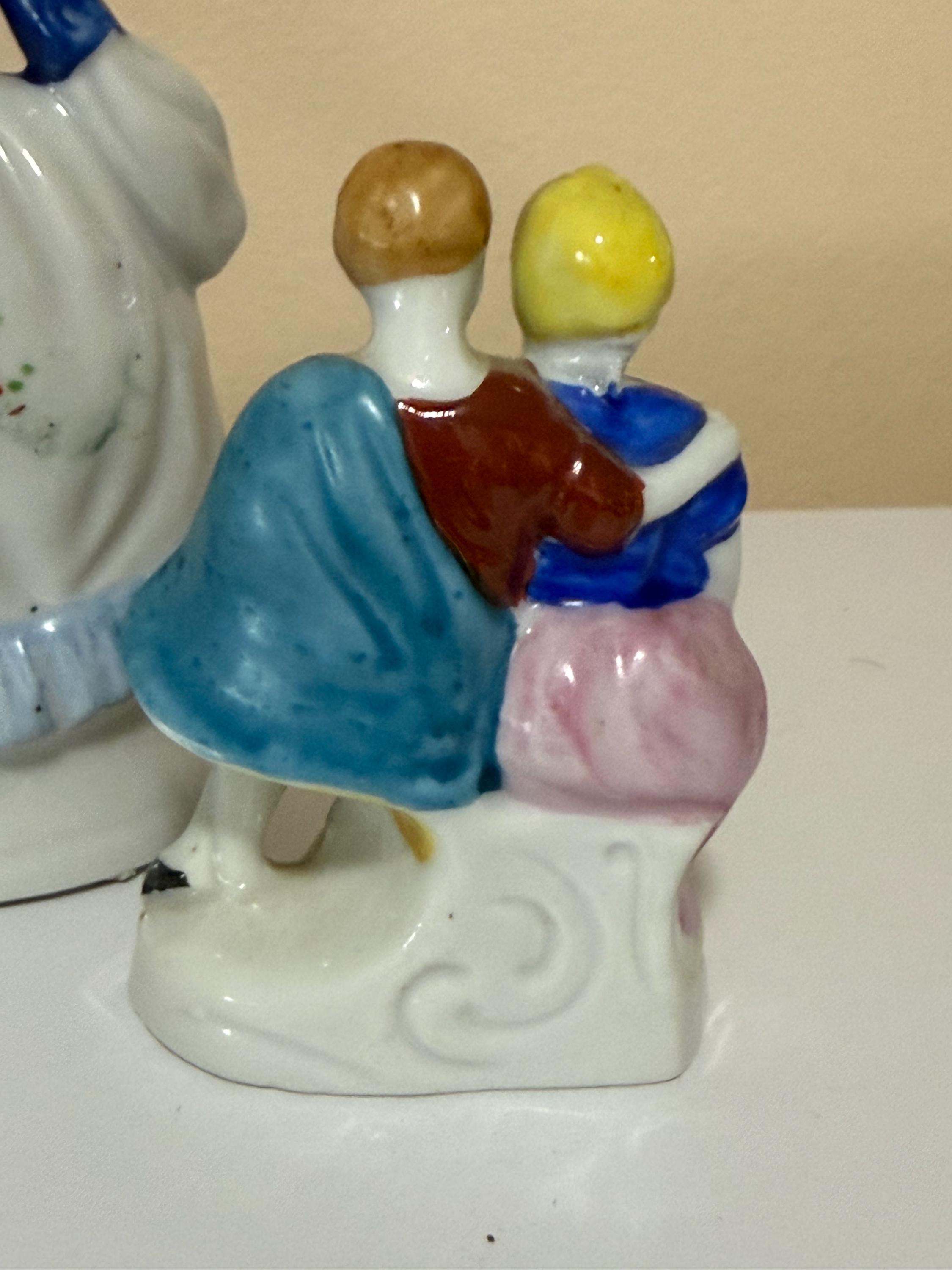 Pair Occupied Japan Figurines - Colonial Courting Couples - Porcelain image 8