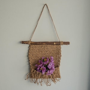 Macrame Wall Hanging with Pocket – Boho Jute Woven Wall Decor, Rustic Handmade Wall Art, Natural Fiber Tapestry with Fringe