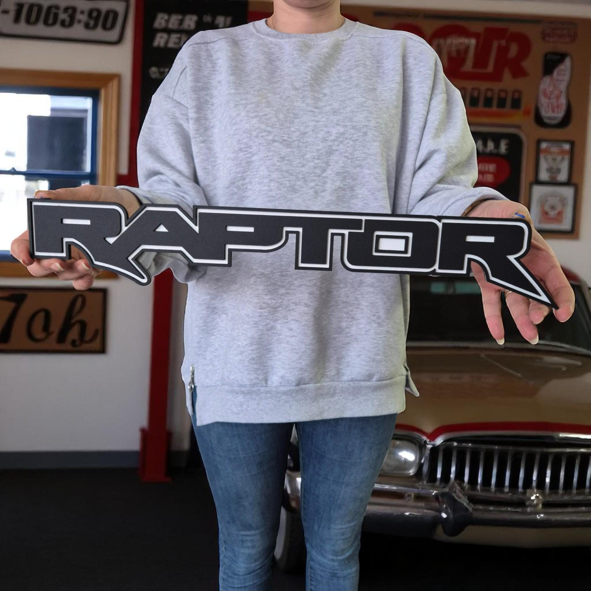 Ford Raptor Wooden Wall Art: Hand-Painted Truck Logo Decor