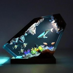 Humback Whale Custom Epoxy Resin Ocean Lamp, turtle, mantaray Night light, Resin Wood lamp, Free Diving, Unique Summer, Home decor, gift
