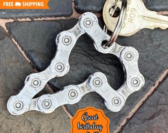 Handmade Bike Chain Keychain with gears upscaled Parts, Rugged fidget style keychain, Recycled Bicycle Chain Keychain, Key Ring for Cyclist.