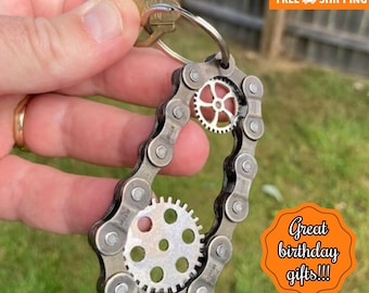 Handmade Recycled Bicycle Chain Keychain, Gift for him, Unique gift, Great Gift for Cyclists, Handmade Bike Chain Keychain with Gears, Gift.