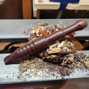Chechen Scramper: the perfect tool for scraping and tamping pipes and bowls!
