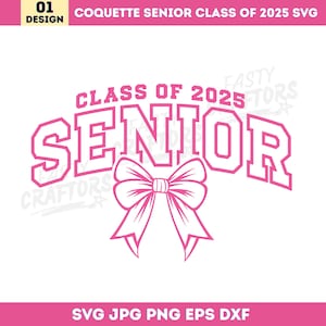 以下が含まれることがあります： 2025年の卒業生向けピンク色のグラフィックデザイン。「SENIOR」の文字が太字の輪郭付きフォントで大きく表示され、その上に「CLASS OF 2025」と書かれています。「SENIOR」の下には大きなリボンが中央に配置されています。デザインには「SVG JPG PNG EPS DXF」の文字が含まれています。