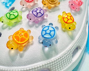 Glow in the Dark Turtle Shoe Charms, Turtle Charm Accessories, Animal Shoe Jewelry, (Pack of 10) Gift