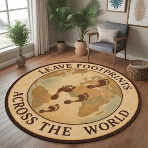 Tapis Leave Footprints Across The World : tapis de carte de voyage rond avec motif empreinte pour les âmes du monde et la décoration envie de voyager