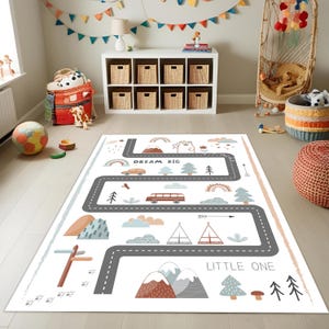 Kinder Spielzimmer Teppich mit Abenteuer Straßenkarte, Pastellwald Thema, Dream Big Zitat, weich und lehrreich für Baby oder Kleinkind
