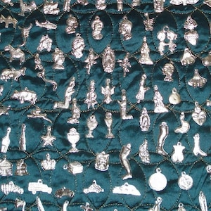 Milagros 100 Assorted Silver Tone Mexikanska Milagros Charms Milagro Ex-Votos Partihandel