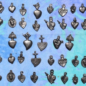 Hearts Milagros Charms | Hearts Charms 25 Milagro Assorted Antiqued Silver Tone | Vintage Petite Heart | Silver Plated Heart Charms